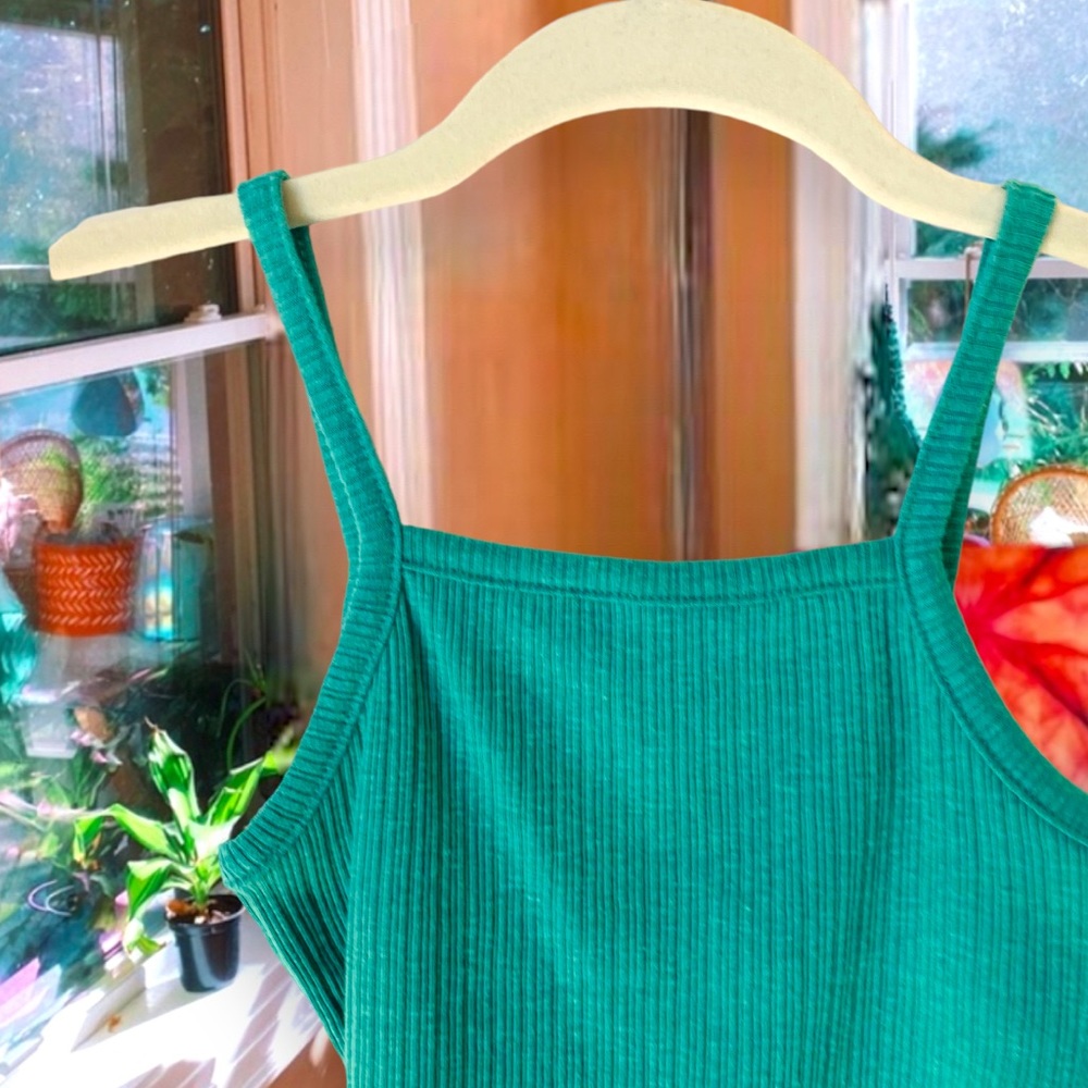 seafoam dainty tank ๐ - Picture 5 of 5